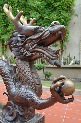 Dragon ball statue