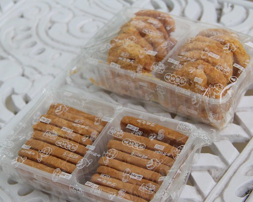 almond cookies & butterfly cookies @ tai cheong