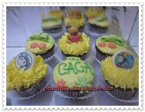 cupcake set for caca by DiFa Cakes
