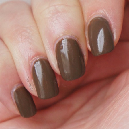 OPI - A-Taupe The Space Needle