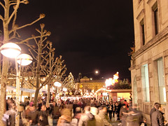 Stuttgarter Weihnachtsmarkt bei Nacht