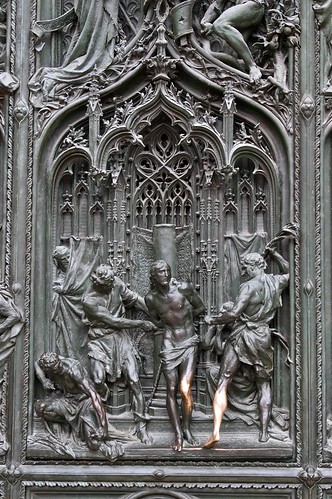 Central door by Ludovico Pogliaghi (completed 1908)