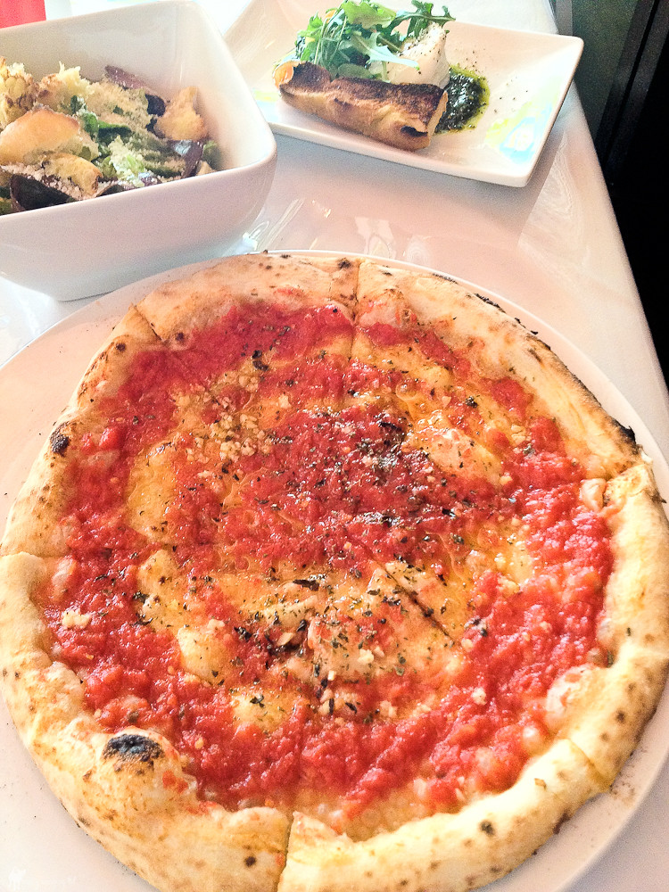 Pizza Marinara @ 800 Degrees Pizza
