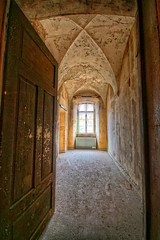 verlassenes Kloster / abandoned monastery