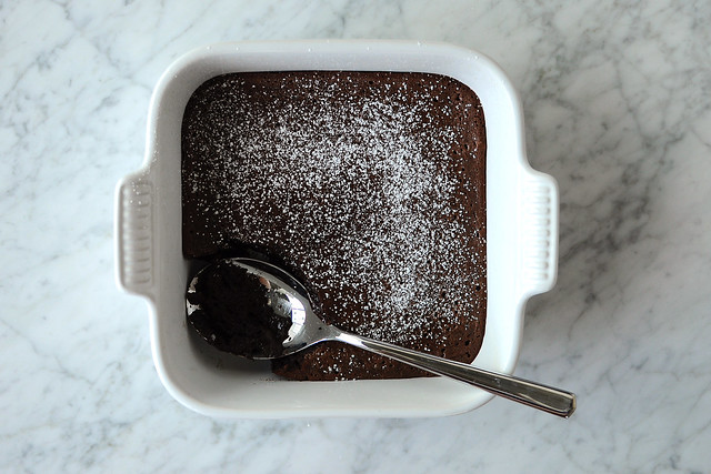 warm-soft-chocolate-cake_2