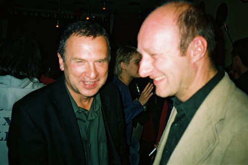 Wolfgang Staehle und Andreas Kallfelz in der Goldfinger Bar, 2002