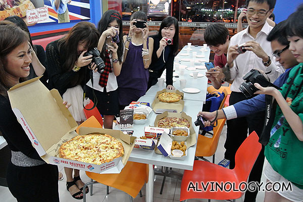 Domino's lovely marketing manager, Linda, introducing the bloggers to Domino's