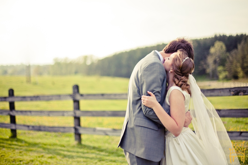 gray and yellow outdoor vintage wedding_060