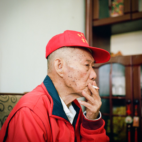 Smoking elder