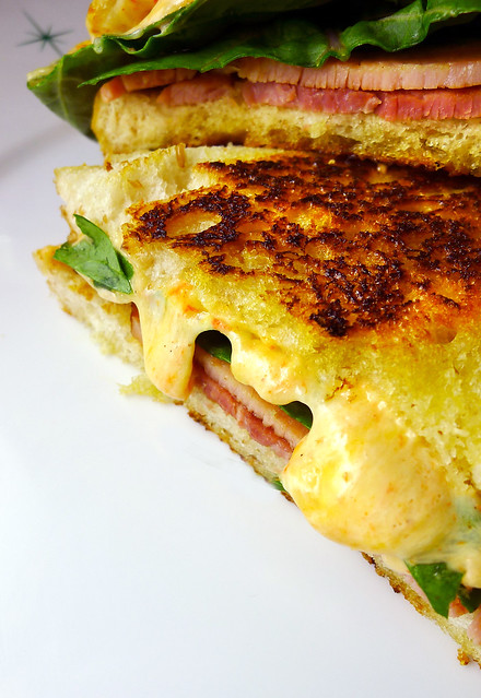 grilled pimento cheese sandwich