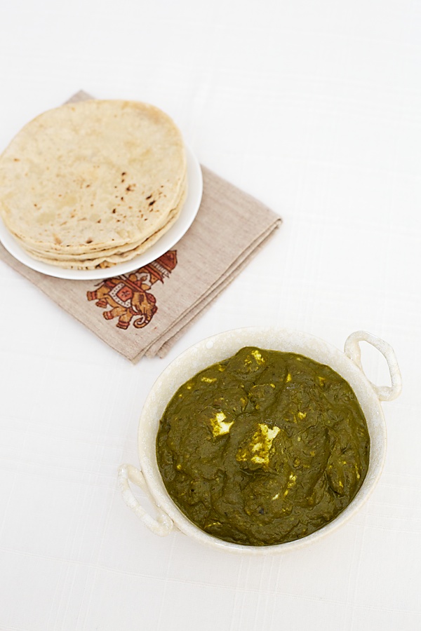 Palak Paneer/Seasoned Spinach With Paneer Cheese