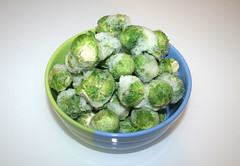01 - Ingredient brussels sprouts / Zutat Rosenkohl