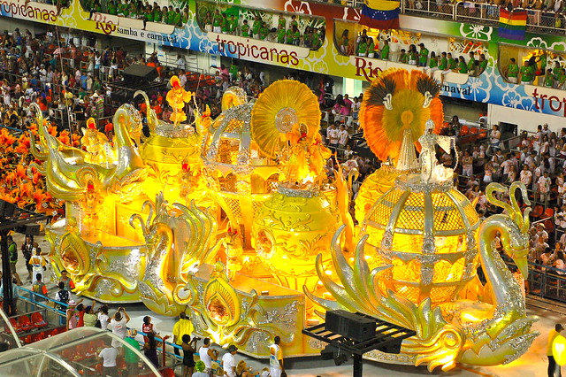 Rio's Carnival: Sao Clemente12