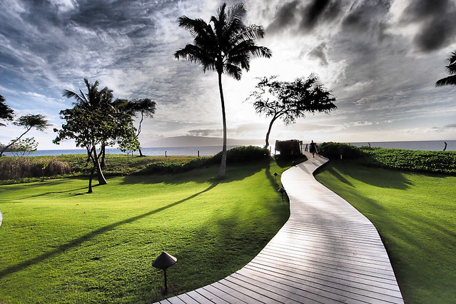 Maui walkway