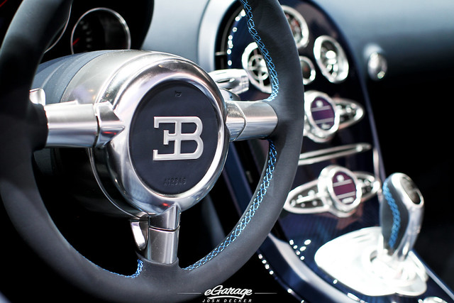 Bugatti Vitesse Steering Wheel photo by Josh Decker for wwweGaragecom