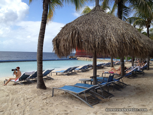 Renaissance Curacao Hotel_Infinity Beach 02