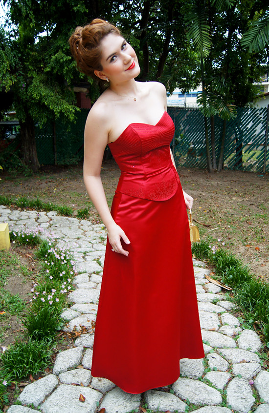 Outfit post: Lady in Red (1)