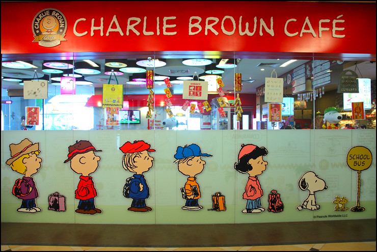 charlie-brown-cafe