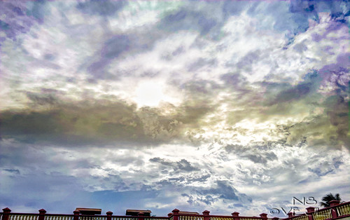 Clouds with color.. by victorEJ