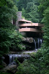 Fallingwater (by: Kevin T. Quinn, creative commons license)
