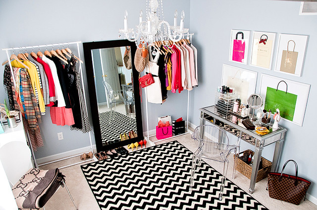 dressing room+ chevron rug