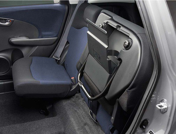 All-New Jazz Hybrid- Interior (Rear Underseat Box)
