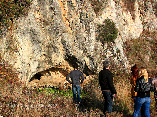 Cave the Roman aqueduct was passing through