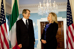 Foreign Minister Giulio Terzi with US Secretary of State Hillary Clinton in Washington DC