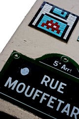 Rue Mouffetard - Space Invaders