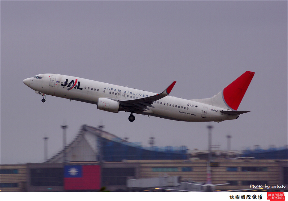 JAL JA304J客機006
