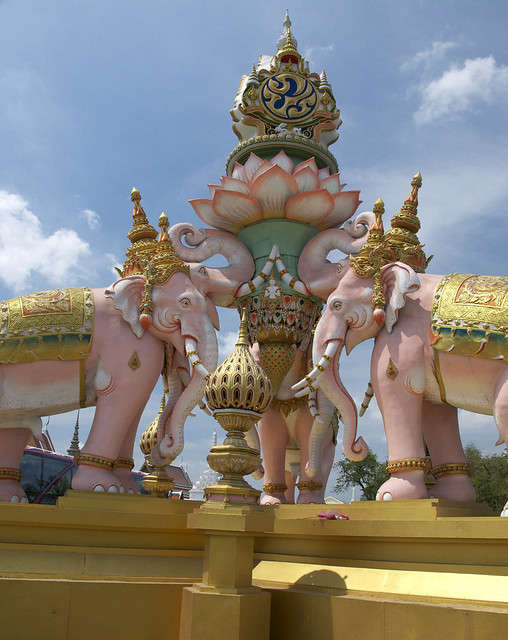 06 Thailand Statue