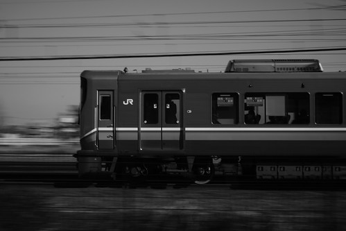 train with NEX-7 + Color-Skopar 35mm F2.5 PII (1)