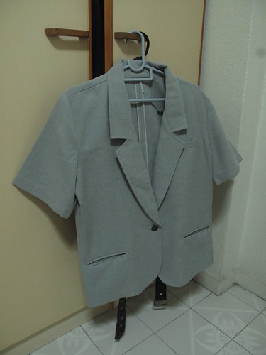 gray suit_teaser