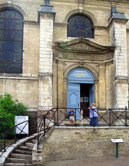 Saint-Riquier (hôtel-dieu) entrée  chapelle 2