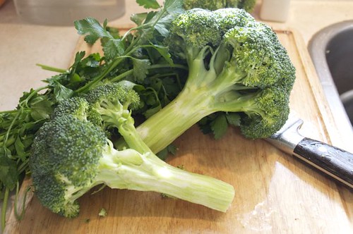 broccoli pesto/brocooli whole