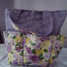 Bolsa lilás com bolsos