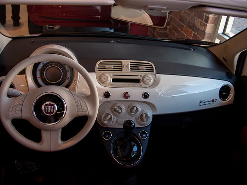 Fiat 500 Interior Driver and Shotgun