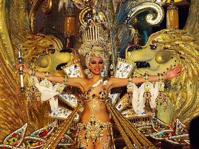 Carmen Gil González, Santa Cruz Carnival Queen 2012