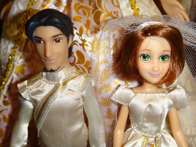 Disney Tangled Doll Group Portrait Closeup of Wedding Flynn Rider and