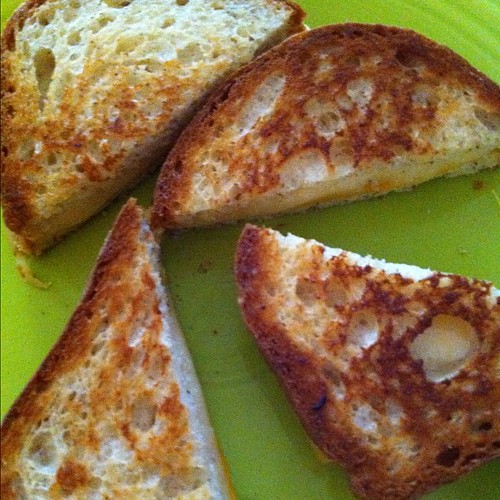 Hi. I'm going to watch Justified and make out with these here grilled cheese sammiches. <3