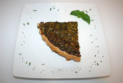 31 - Griechischer Hackfleisch-Spinatquiche / Ground meat spinach quiche - Serviert