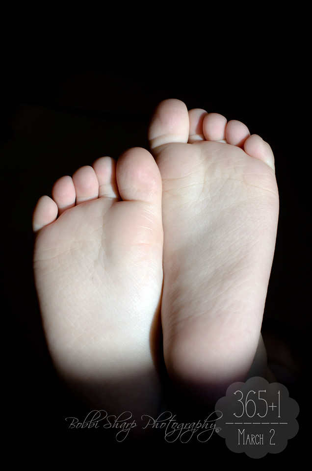 062 | 366 {Little Man Feet}