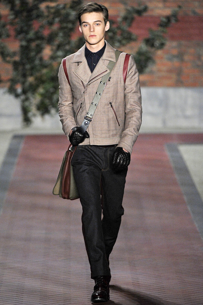 FW12 NY Tommy Hilfiger026_Robbie Wadge(VOGUE)