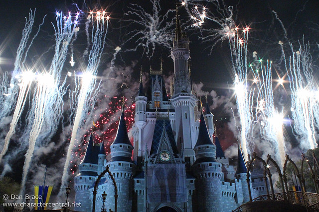 Wishes Nighttime Spectacular