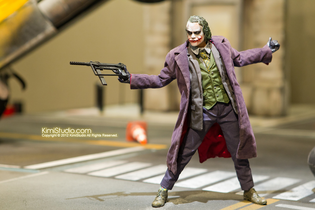 2011.11.12 HOT TOYS-130