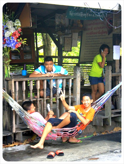 bang namphueng kids in hammock