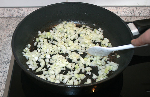 20 - Zwiebeln andünsten / Au sauté onions