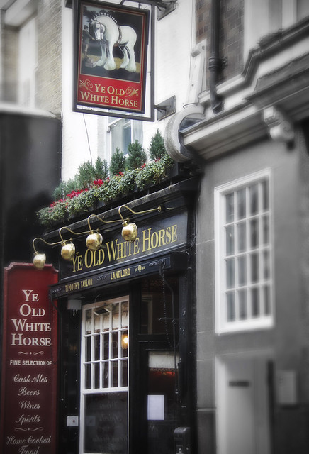 Pub - Ye Old White Horse
