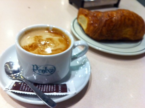 Desayuno en el Pentxo de Bilbao by LaVisitaComunicacion