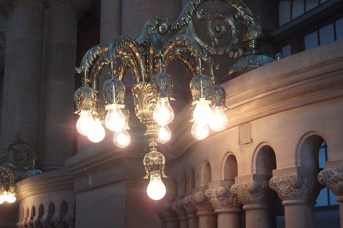 Lights in the Capitol building by woodsrun